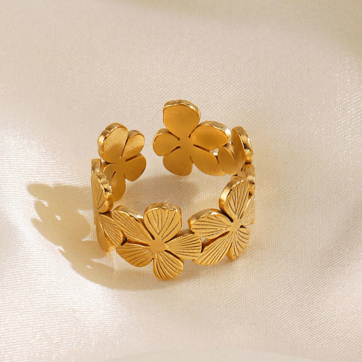 The Smiley Face Boutique ๐ธ Golden Bloom Open Ring โ Floral Elegance with a Modern Twist! ๐ธ