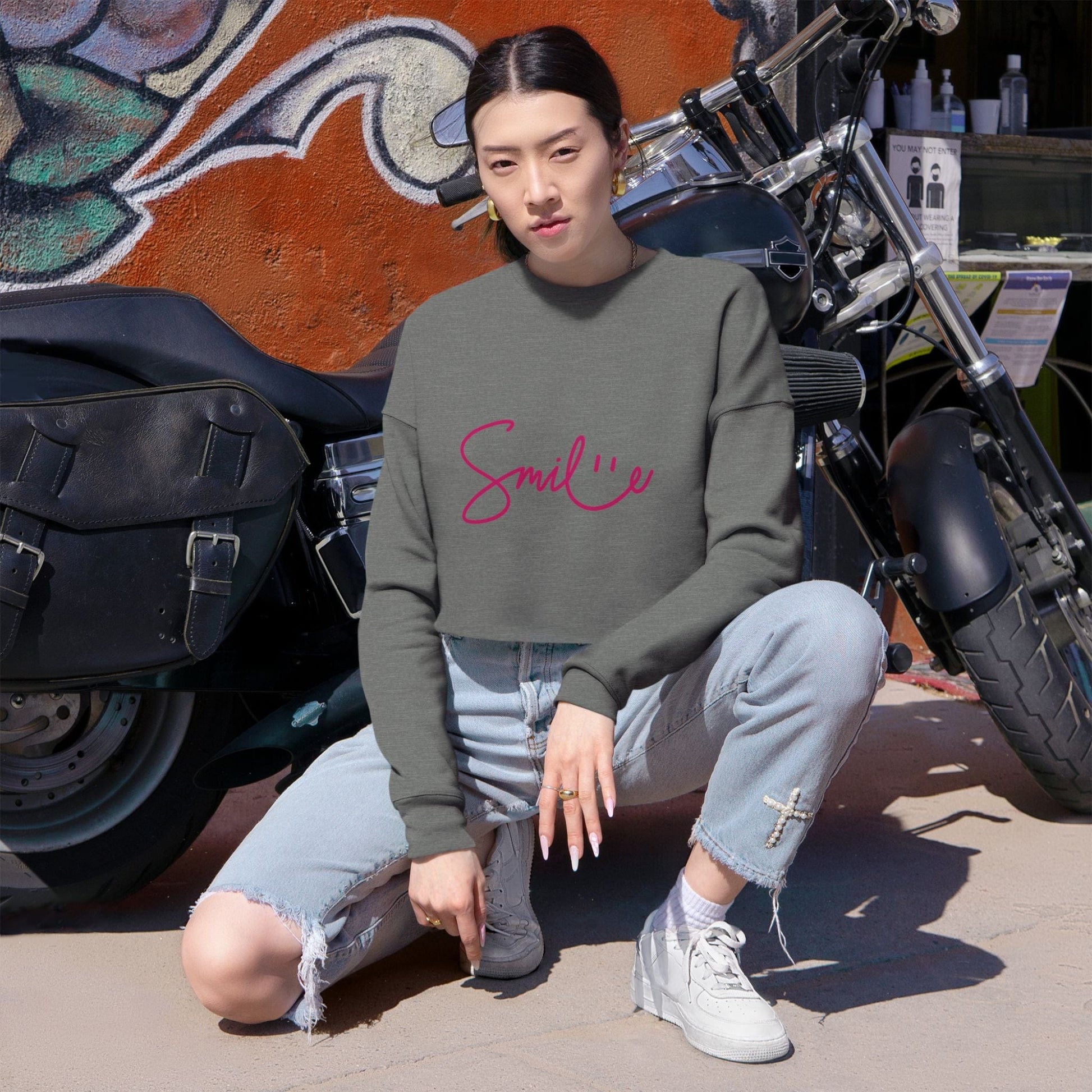 Printify Sweatshirt Cropped "Smile" Sweatshirt – Cozy, Trendy &amp; Full of Good Vibes