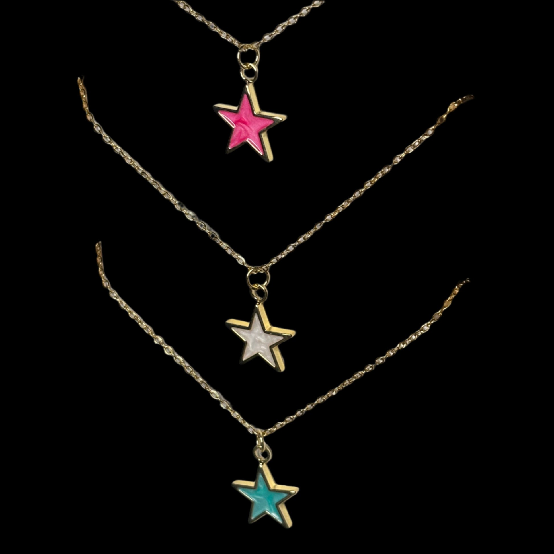 The Smiley Face Boutique Star Pendant Necklace