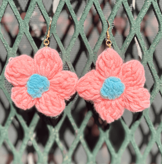 Whitney's Whimzees Large Dangling Daisies